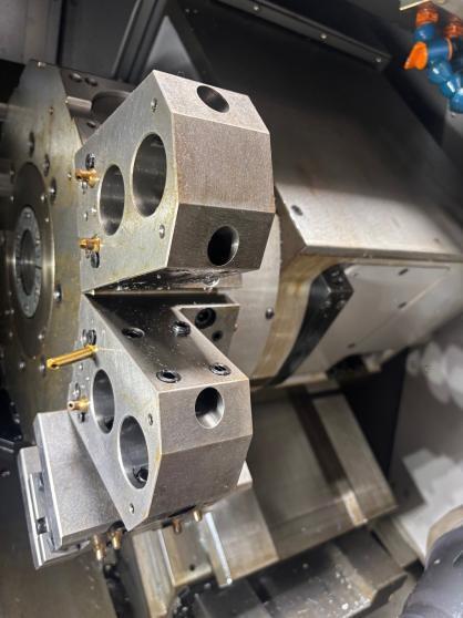 Tsugami #M08SY-II, CNC lathe, Fanuc 0iTF Plus Control, LNS QLS80 S2 barfeeder, 8" chuck, 2.56" bar, 2021 - Image 7