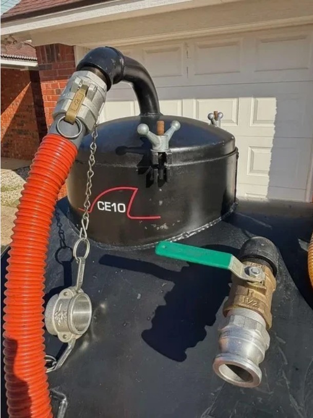 Cecor #CE10-200/200TW, sump shark coolant recovery/filtrati, 200-gallon horizontal steel tank, electric pump - Image 4