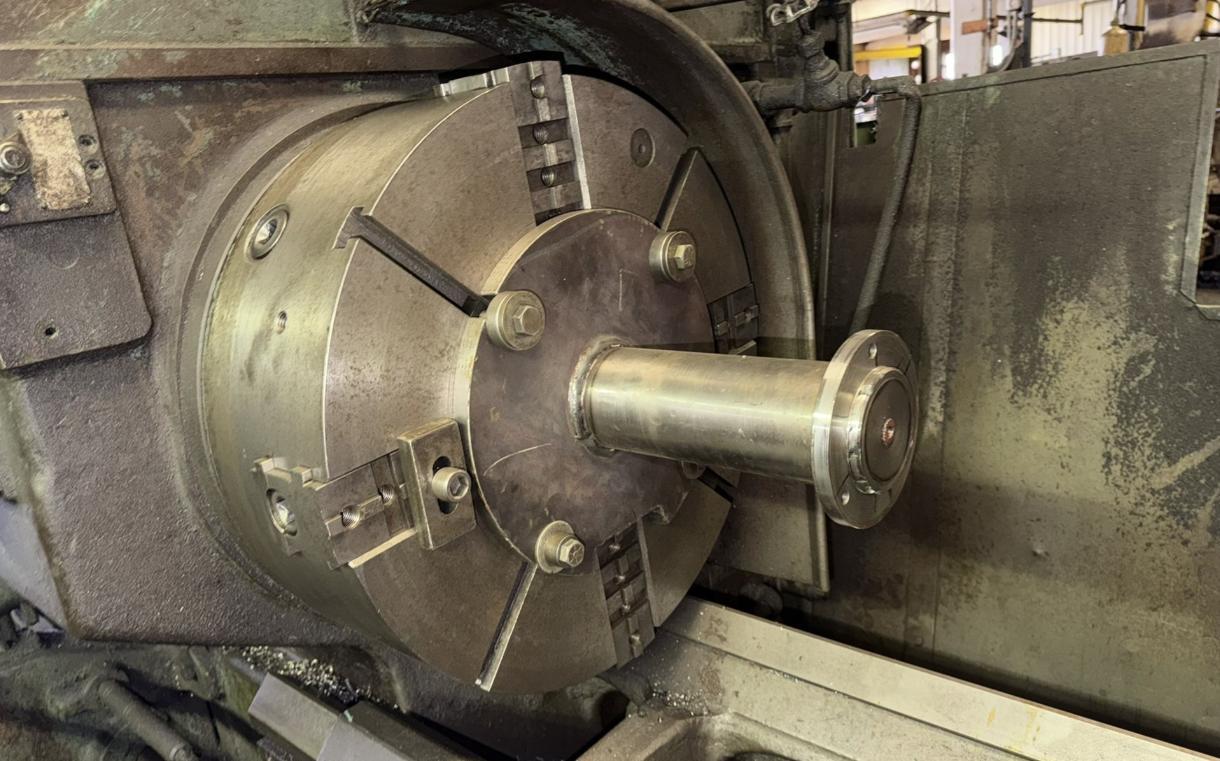 No. 4A Warner & Swasey, cross sliding turret lathe, M-3500, 24" chuck, 9.5" hole - Image 2