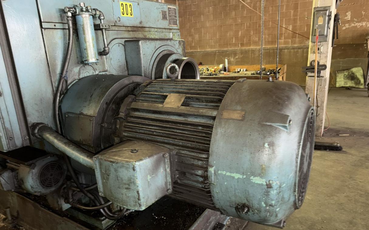 No. 4A Warner & Swasey, cross sliding turret lathe, M-3500, 24" chuck, 9.5" hole - Image 8