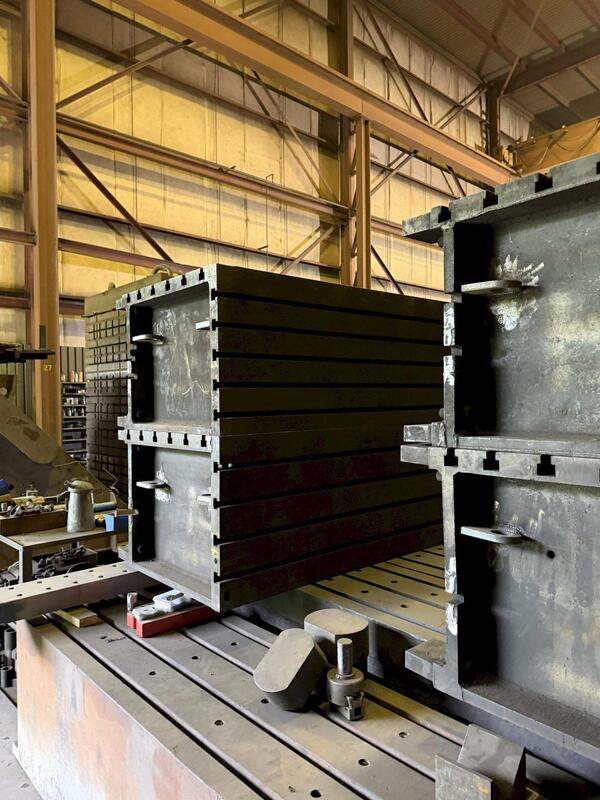 36" x 73" x 29" T-slotted box type riser set (4 available) - Image 3