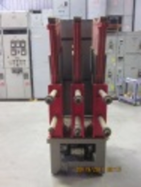 1200 Amps, Allis-Chalmers, FC-500A1, electrically operated, drawout, #AB2488 - Image 4