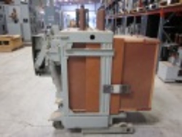 1200 Amps, General Electric, AM-13.8-750B-6L, electrically operated, drawout, #AB0797 - Image 4