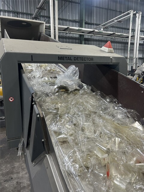 Pure Loop #EVO-302-E, plastic reclaim extrusion line w/ shredder, 3-1/8" extruder, 268 HP, Erema filter, 2018 - Image 6
