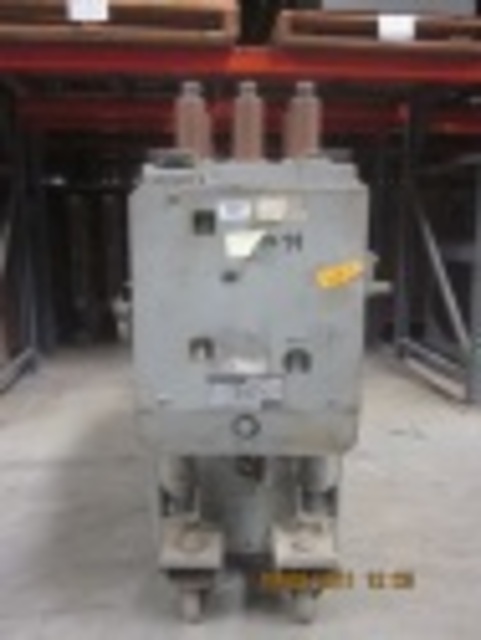2000 Amps, General Electric, AM-4.16-350-2H, electrically operated, drawout, #AB0079 - Image 2