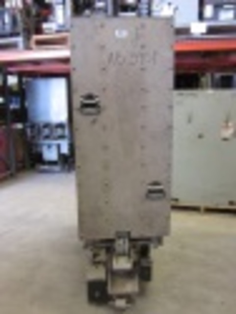 1200 Amps, ITE, HV, electrically operated, drawout, #AB3901 - Image 4
