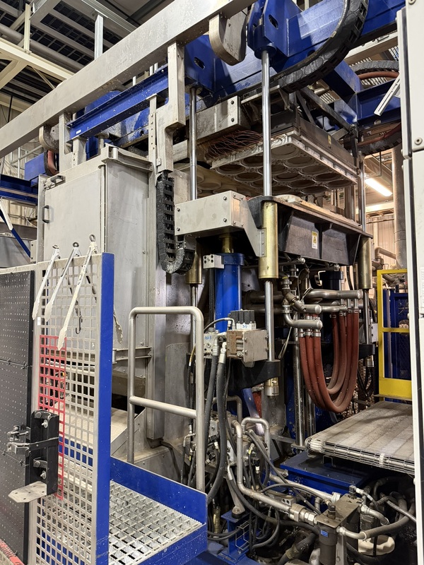 Southern Pulp Machinery #TFX, Pulp Moulder, 85 kg/hr. output, 23,040 liters/hour max. pulp supply, 43.3" x - Image 6