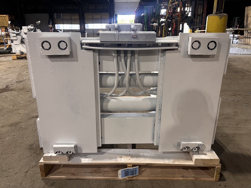 Cascade #50DCFS12A, Class III Bale Clamp Forklift Attachment - Image 4