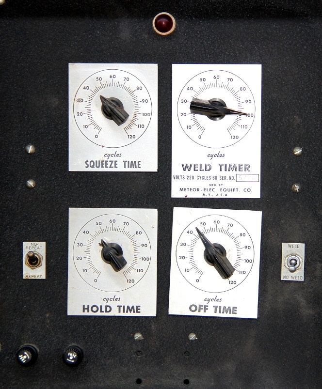 50 KVA Thomson #A1-D, Press-type spot welder, 24" throat, water cooled - Image 3