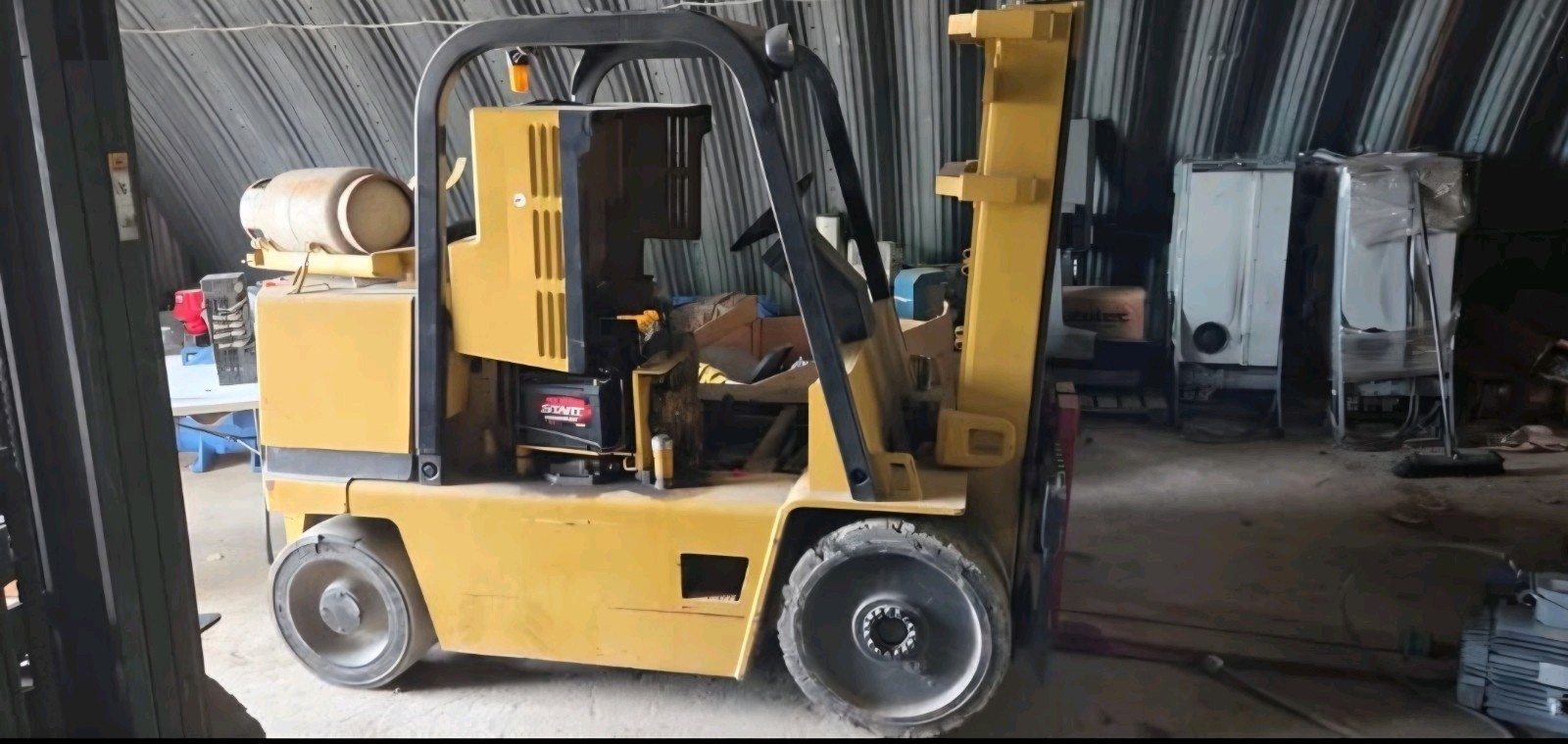 10,000 lb. Caterpillar #T100D, Forklift - Image 1