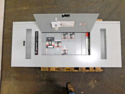 400 Amp. General Electric, Spectra Series, panelboard, 4 W, 480Y/277 Volts - Image 3