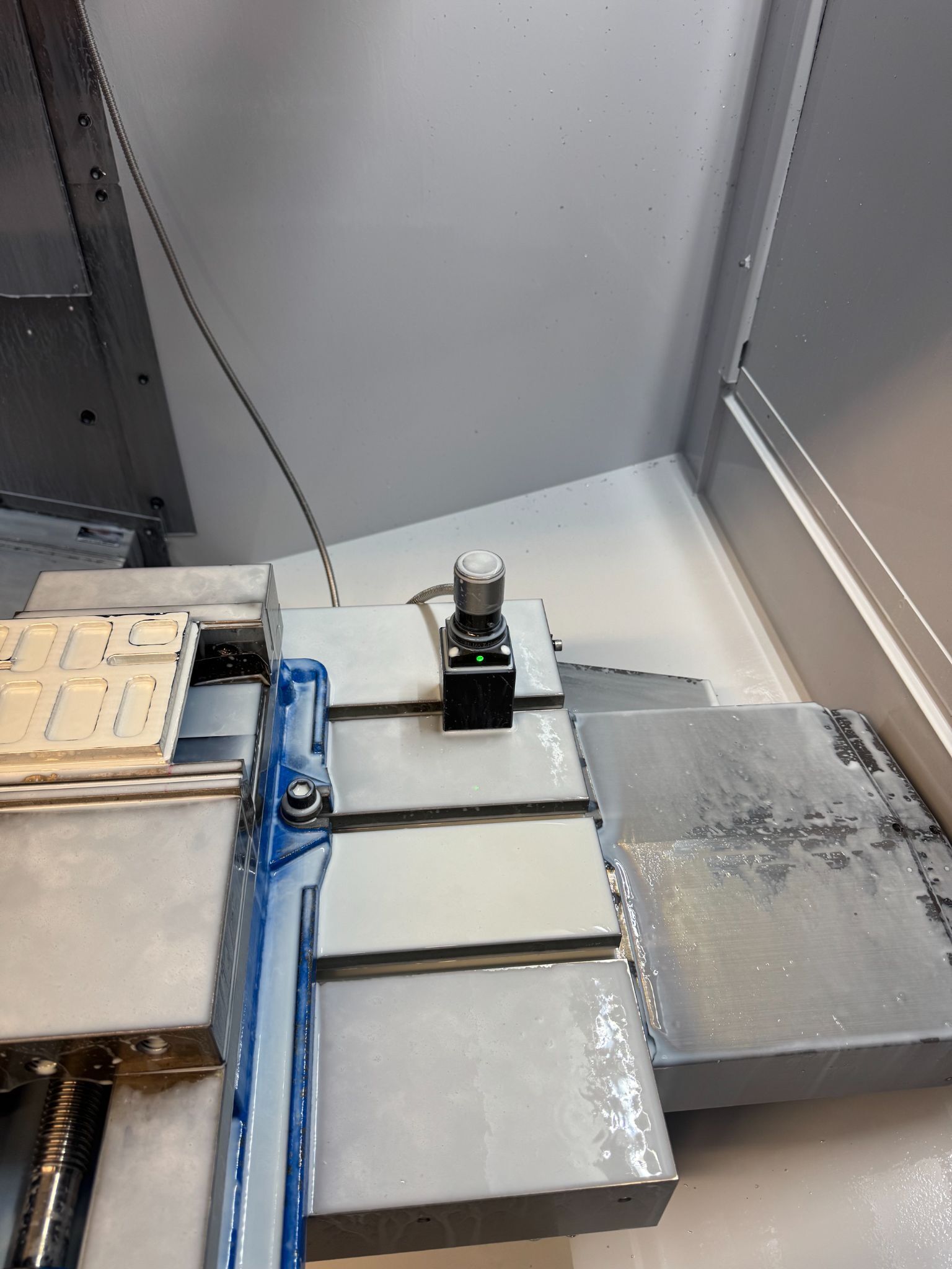 Brother #Speedio-S700XD2, CNC drill & tap, 28 ATC, 27.56" X, 17.72" Y, 11.81" Z, 27k RPM, BT30, 10 HP, chip - Image 10