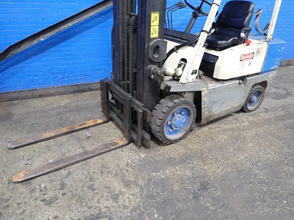4,435 lb. YW #C-50, Propane Forklift, 42" x 4" Forks, 192" Mast Height, 6,590 Hours - Image 2