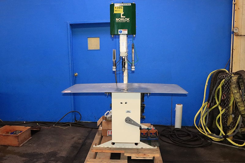 Norlok Technology #Letter-Lok-4000, clinchine machine, 8" stroke, 25" throat, 30" x60" table, 80 CPM, foot - Image 1