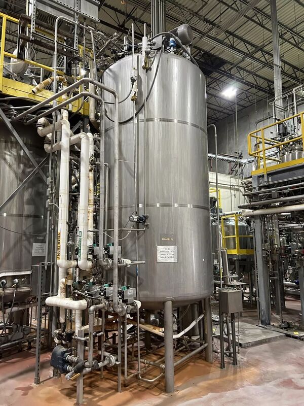 2000 gallon DCI, sanitary reactor/fermenter, 316L Stainless Steel, 50 psi/FV @ 350°F, 150 psi/FV @ 350°F - Image 2