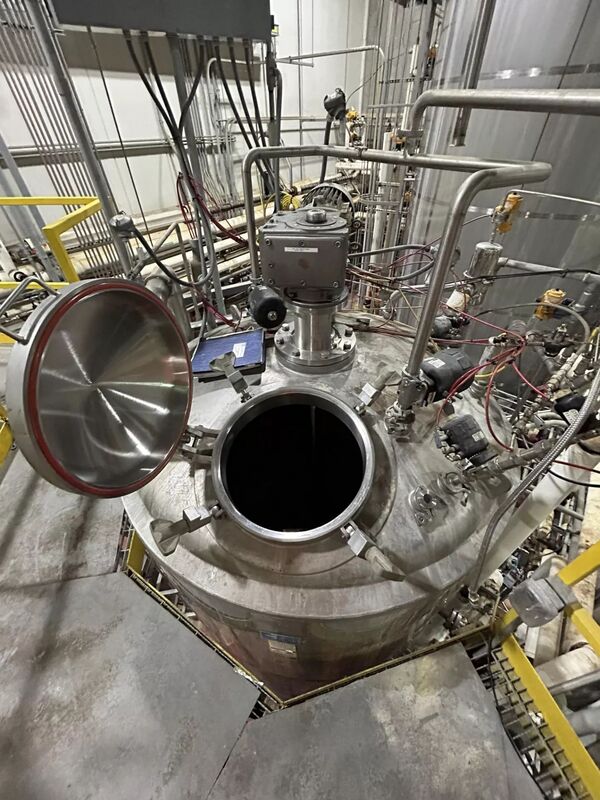 2000 gallon DCI, sanitary reactor/fermenter, 316L Stainless Steel, 50 psi/FV @ 350°F, 150 psi/FV @ 350°F - Image 4