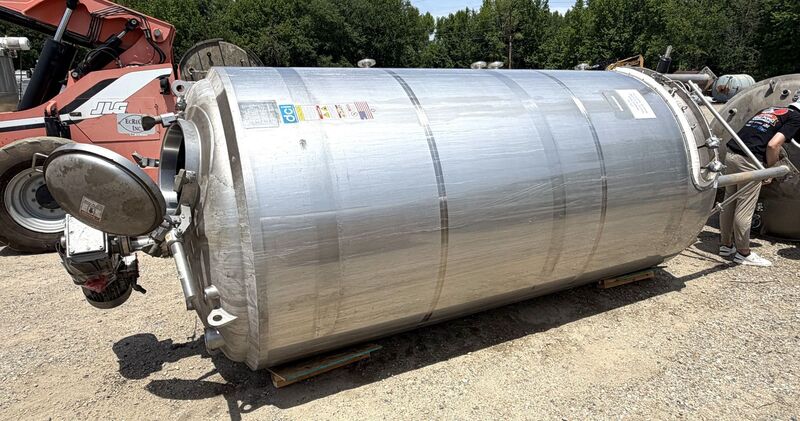 2000 gallon DCI, sanitary reactor/fermenter, 316L Stainless Steel, 50 psi/FV @ 350°F, 150 psi/FV @ 350°F - Image 2