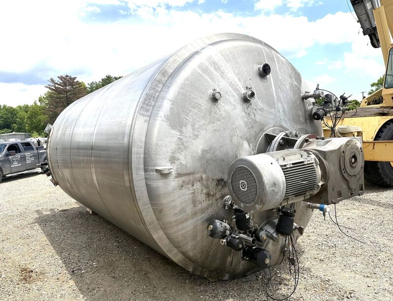 7000 gallon DCI, sanitary Stainless Steel jacketed mix tank, 15 psi/FV @ 250°F, 8' 6" diameter x 16' T/T - Image 5
