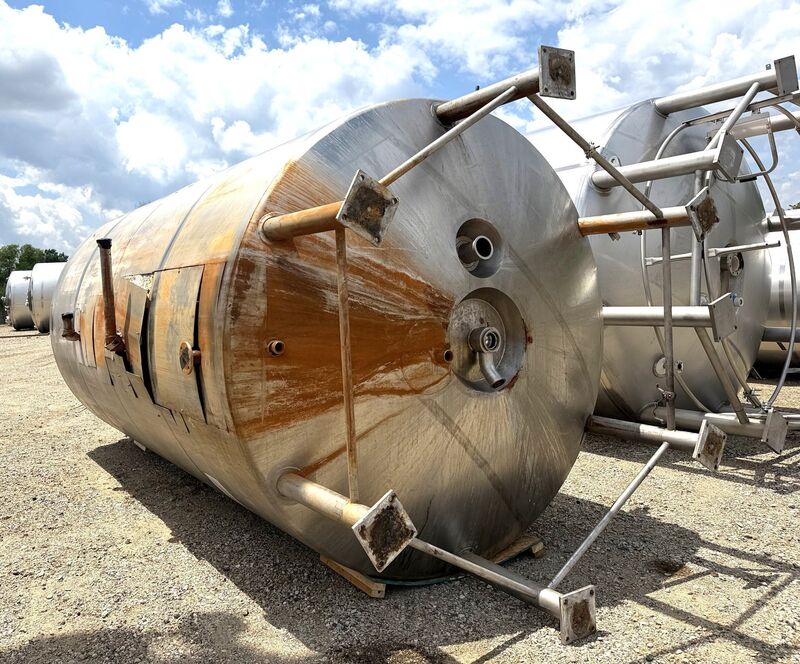7000 gallon DCI, sanitary Stainless Steel jacketed mix tank, 15 psi/FV @ 250°F, 8' 6" diameter x 16' T/T - Image 9