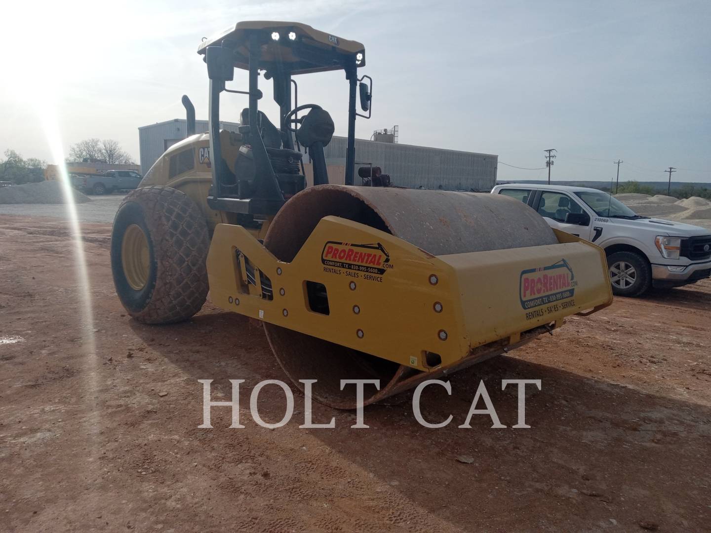 Caterpillar CS10GC, Vibratory Single Drum Smooth, 500 hours, S/N: D6H00320, 2023 - Image 2