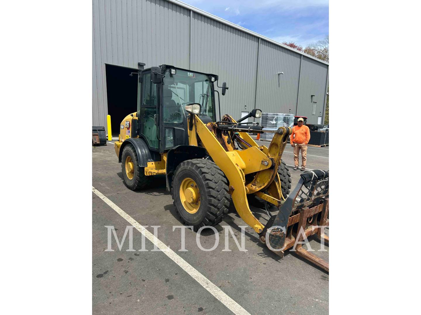 Cat 906M, Wheel Loader, 2321 hours, S/N: H6605170C, 2022 - Image 2