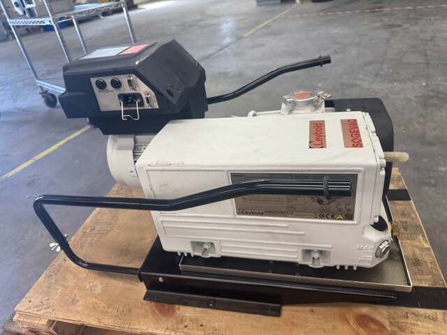 Leybold #SV-120-BIFC, Rotary Vane Vacuum Pump, Single Stage, Oil Sealed, 10 mbar, 2.2 kW - Image 2