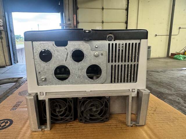 25 HP Allen-Bradley #20AD034A3AYNANC0, PowerFlex 70, AC Drive, 480 Volts, 3 phase - Image 3