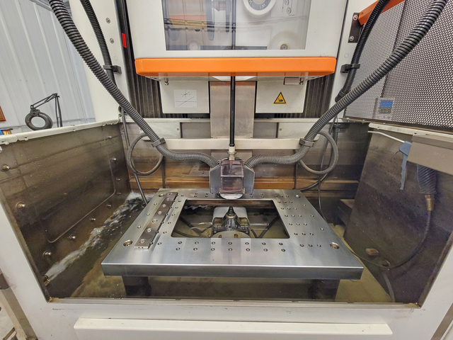 GF AgieCharmilles #CUT-200-SP, 5-Axis Wire Electrical Discharge Machine, 13.8" X, 8.7" Y, 8.7" Z, 6000 hours - Image 6