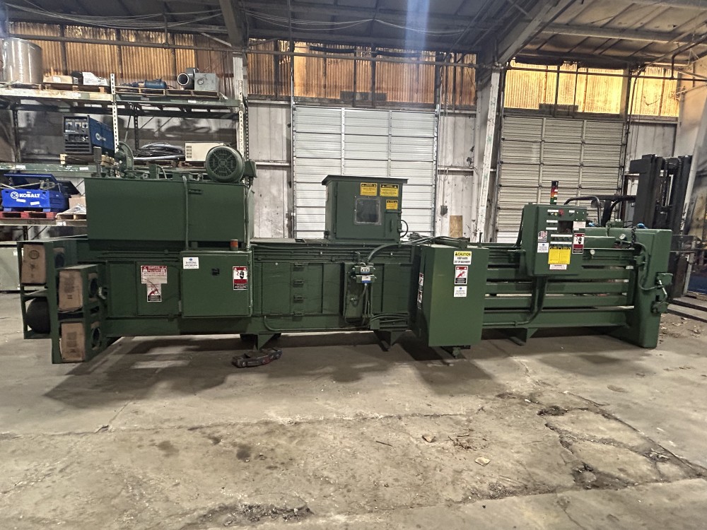 International Baler Corporation #2828-30, Auto-Tie Horizontal Baler, Feed Opening 26" x 30", 8" cylinder, 30 - Image 1