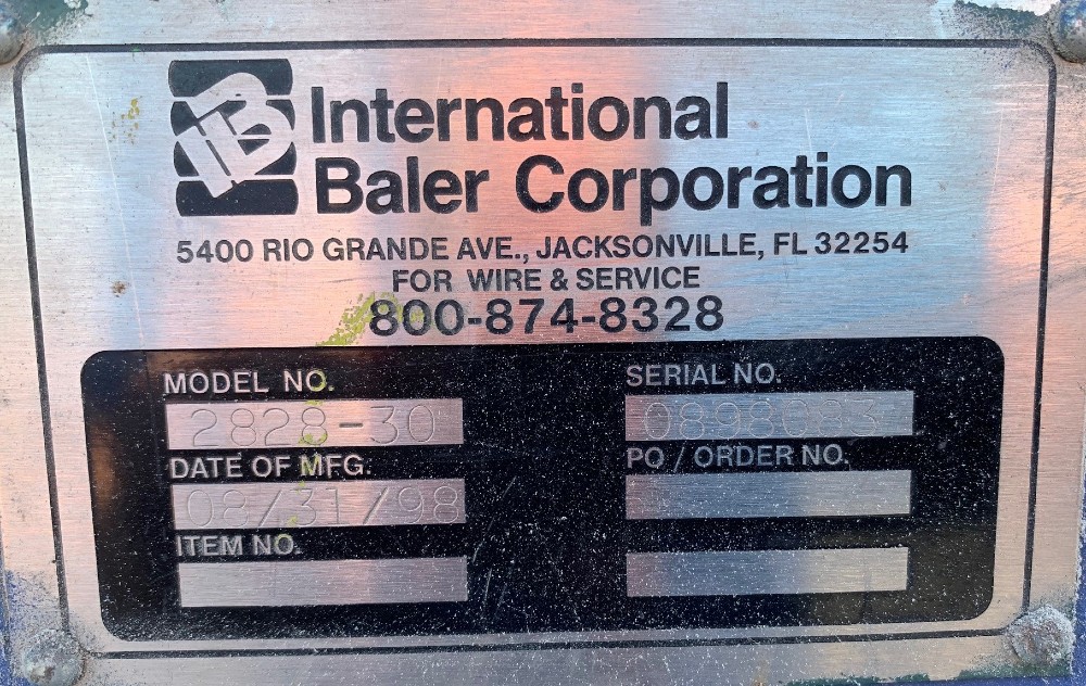 International Baler Corporation #2828-30, Auto-Tie Horizontal Baler, Feed Opening 26" x 30", 8" cylinder, 30 - Image 4