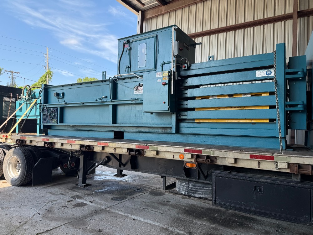 Maren #72-48-290, Closed-Door Baler, Feed Opening 55" x 42", 8" Cylinder, 40 HP - Image 1