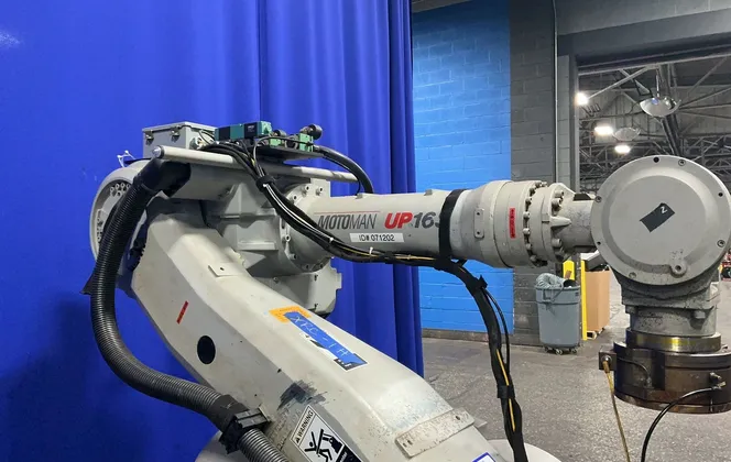 Motoman, UP165, Industrial Robot, YR-UP165-A05, ERCR-UP165-RB10 Controller, 3/50-60/480 V., 2002 - Image 6