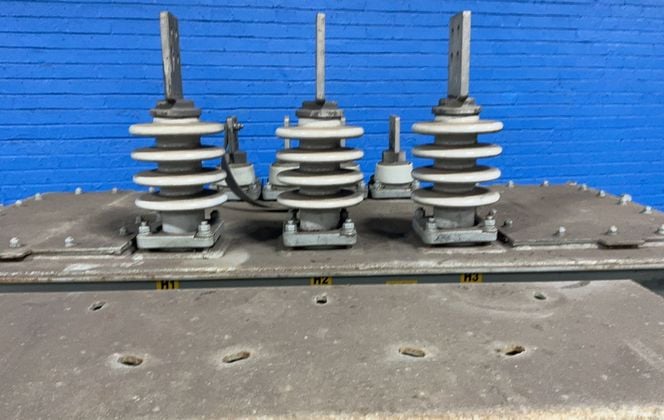 1630 KVA 23000 Primary, 576 Secondary, Solomon #23GE, Liquid Filled Distribution Transformer, 3PH, 2016 - Image 7