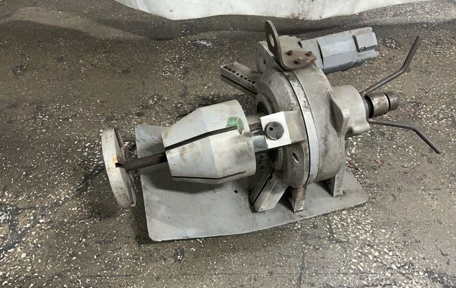 Tri-Tool #712, Portable Pipe Beveling Tool - Image 1