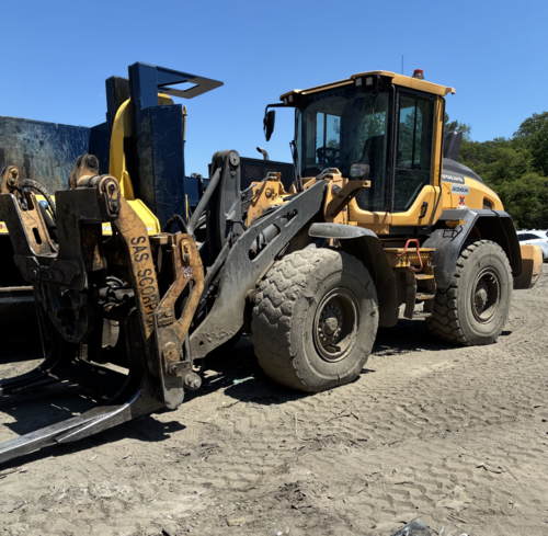 SAS #Engine-Puller, Front End Wheel Loader - Image 1