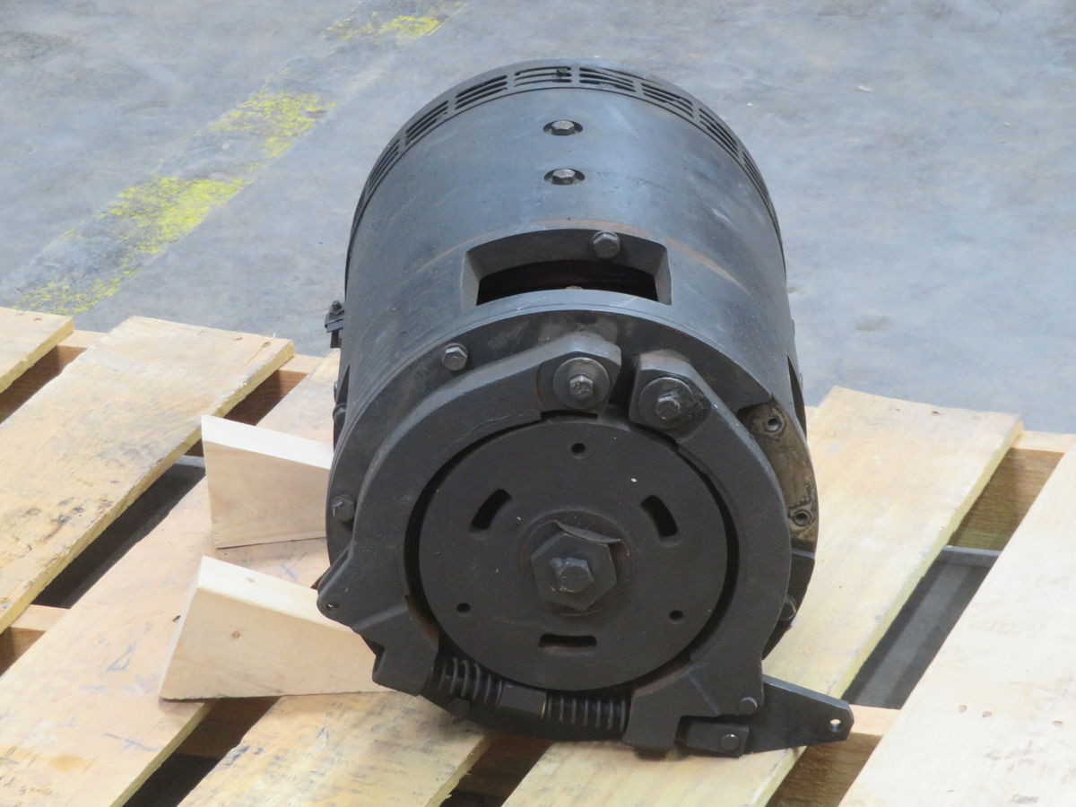 Crown #W11AB02-020347-001, DC motor, 36 Volts - Image 4