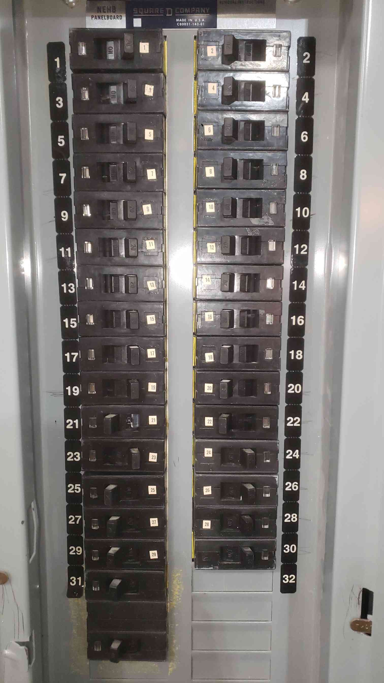 225 Amp. Square D, NEHB, Panelboard, 480Y/277V, 3PH, 4W, w/ EHB Breakers - Image 3