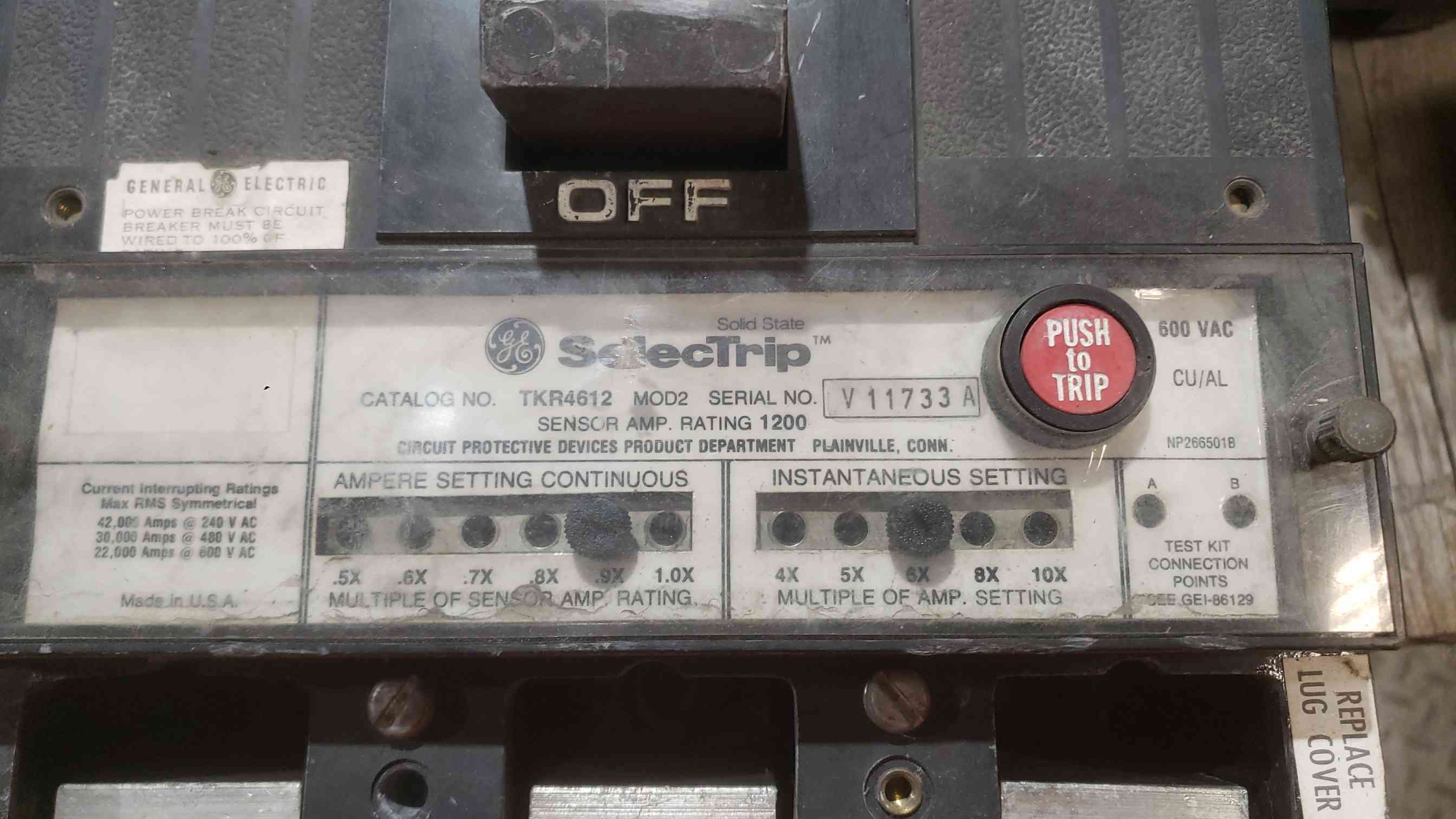 1200 Amp GE #TKR4612, 3 Pole, 600VAC, Molded Case Circuit Breaker - Image 3