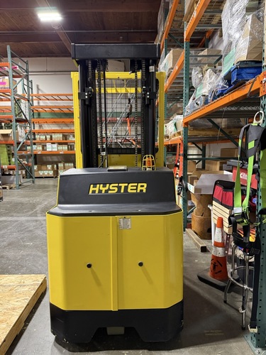 3,000 lb. Hyster #R30XM3, Electric Narrow-aisle Order Picker Forklift, 21-28" fork, 296 hours, 2022 - Image 3