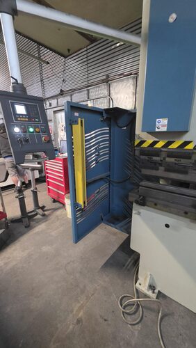 135 Ton, Baileigh #PPTK-135/30, Hydraulic CNC Press Brake, 10.5' overall, 102" between housing, 12.5" throat - Image 6