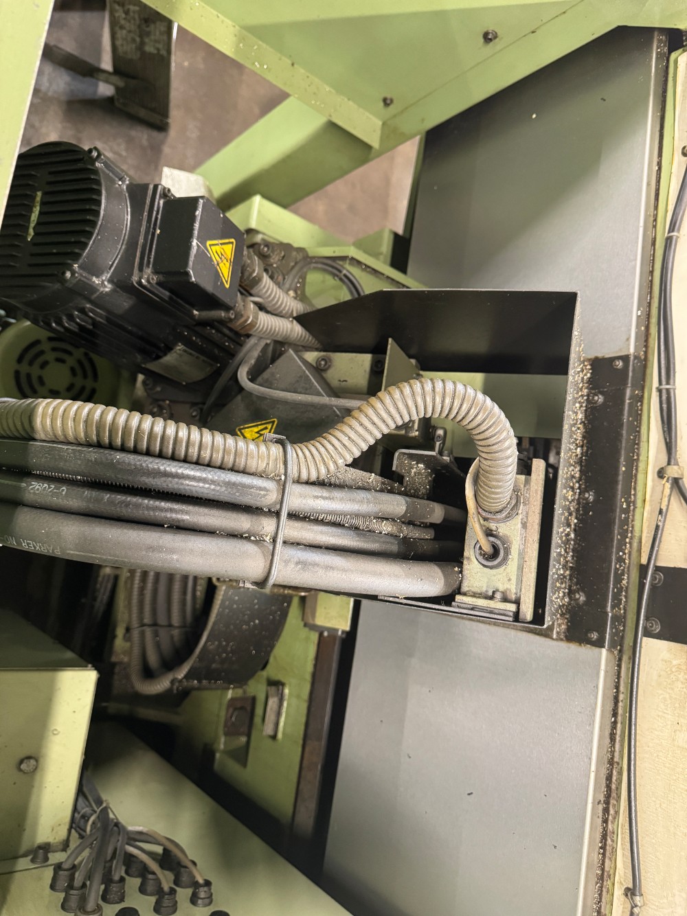 Okuma #Cadet-LNC8, CNC turning center, 15.7" swing, 10" hydraulic chuck, 3 jaw, 2.5" bore, 20.4" centers - Image 4