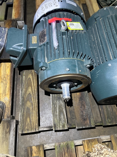 50 HP 3600 RPM Toshiba, Frame 326TSC, TEFC, 460 Volts (2 Available), new - Image 9