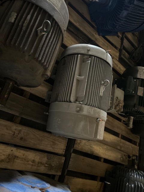 40 HP 900 RPM Siemens, Frame 365T, TEFC, 460 Volts, reman. - Image 5