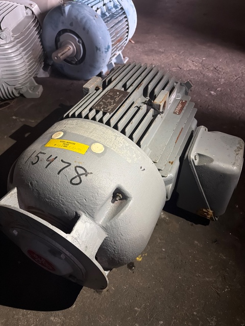 30 HP 285 - 1785 RPM General Electric, Frame 324TFCZ, TEFC, 460/800 Volts, new - Image 4