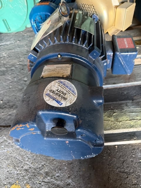 5 HP 1200 RPM Marathon, Frame 215T, TEFC, 460 Volts - Image 3