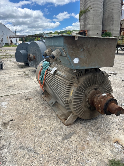 667 HP 300 RPM ABB, Frame AMZ0500LG10 RAM, TEFC, 25 Hz, 460 Volts - Image 4