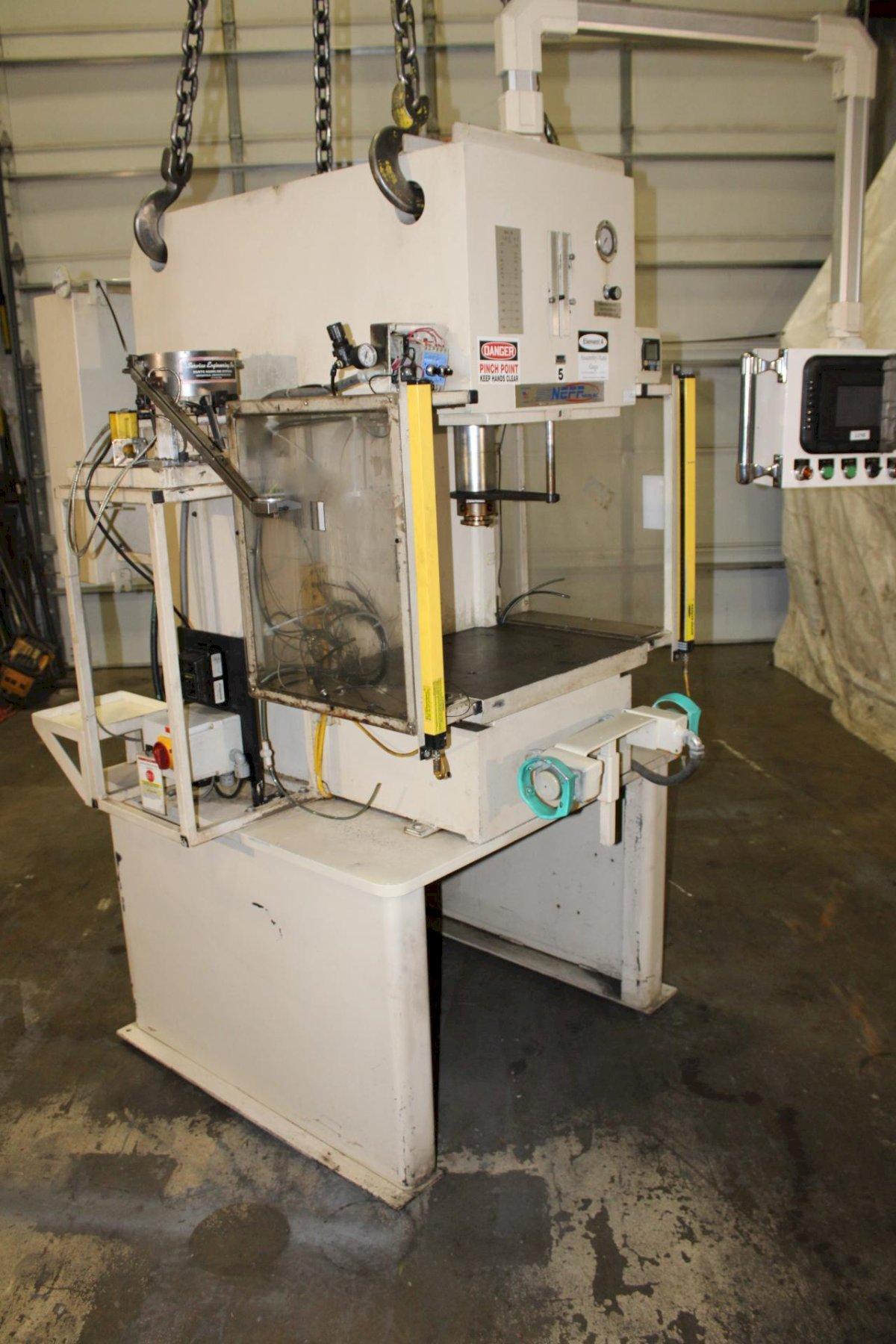 30 Ton, Neff #DF-25-15M, hydraulic press, 7" stroke, 19" daylight, 10" throat, 23.5" x 18" bed, 3000 PSI, 2002 - Image 2