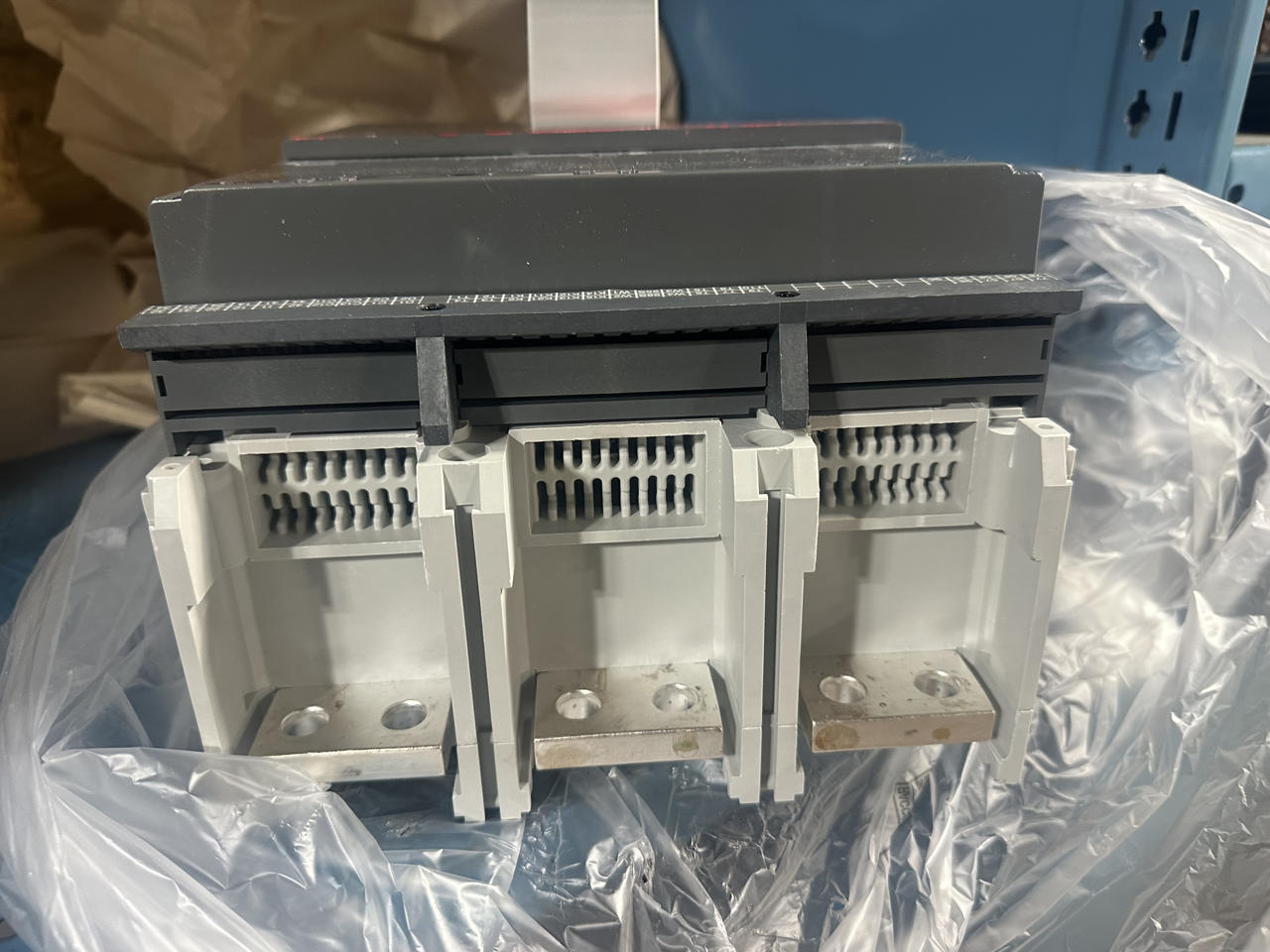 1200 Amps, ABB, Molded Case Circuit Breaker w/ Lug Kit, 600 Volts, 3-pole, 2024 - Image 7