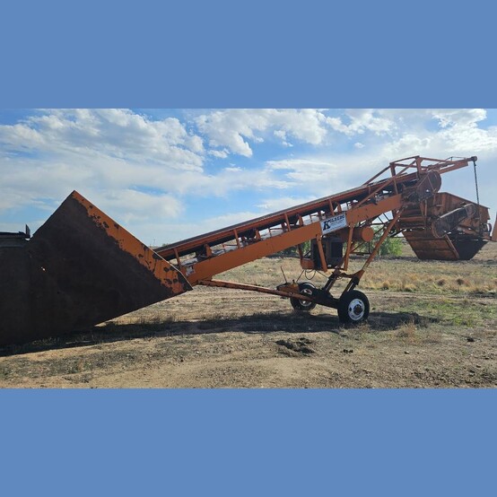 Kolberg, Portable Screening Plant, 48" width x 120" L inclined vibrating screen, 300 FPM conveyor - Image 2