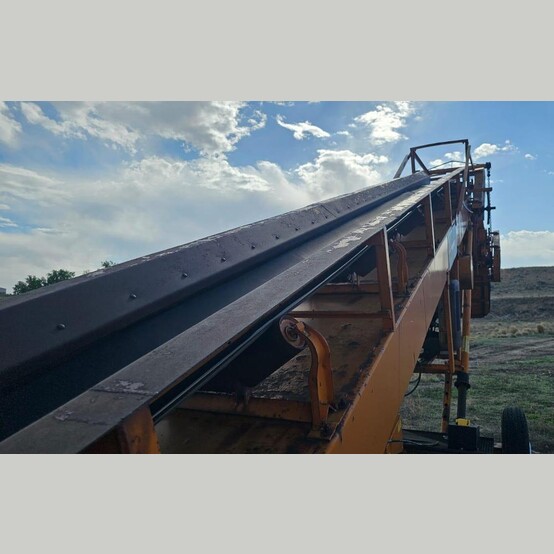 Kolberg, Portable Screening Plant, 48" width x 120" L inclined vibrating screen, 300 FPM conveyor - Image 9